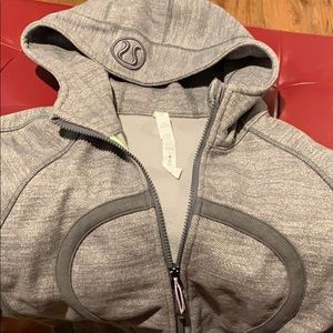 Lululemon size 12 never worn